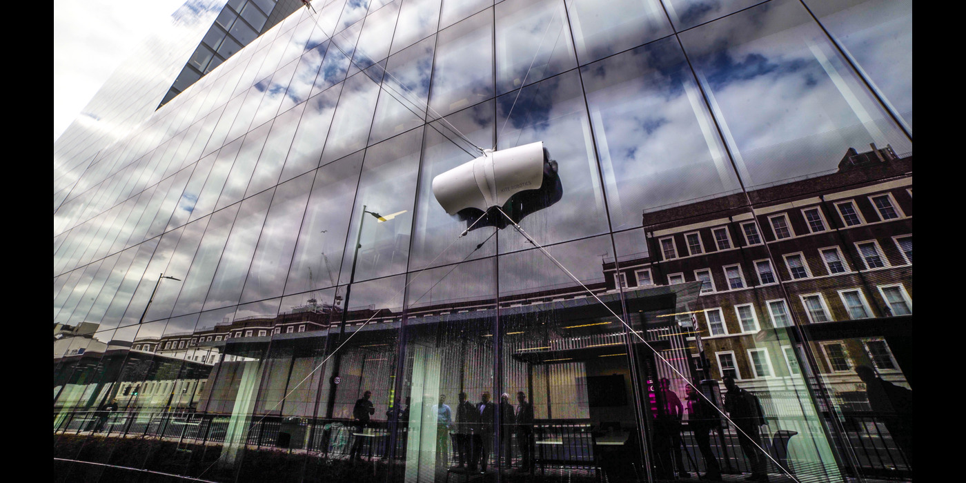 KITE Gevelreinigingsrobot & Onderhoudstechnologie